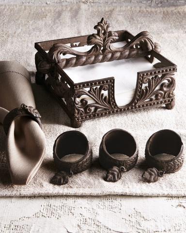 Set of metal napkin rings